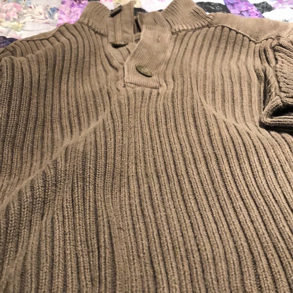 Men’s small sweater - Picture 4 of 4